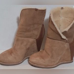 Ugg Mondri Classic Cuff Chestnut Short Boots Size 7